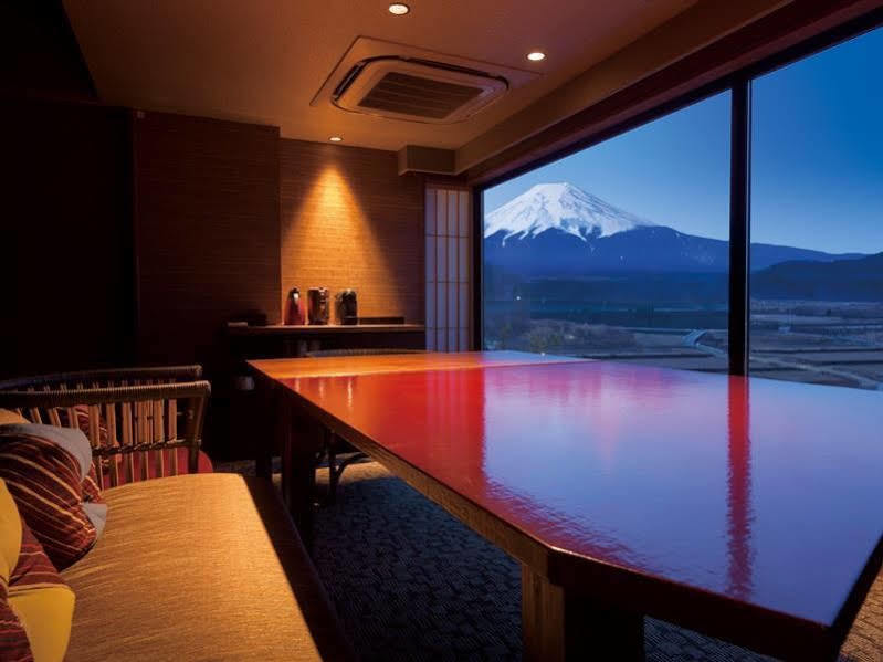 Отель Fujisan Onsen Bessho Sasa Фудзиёсида Экстерьер фото