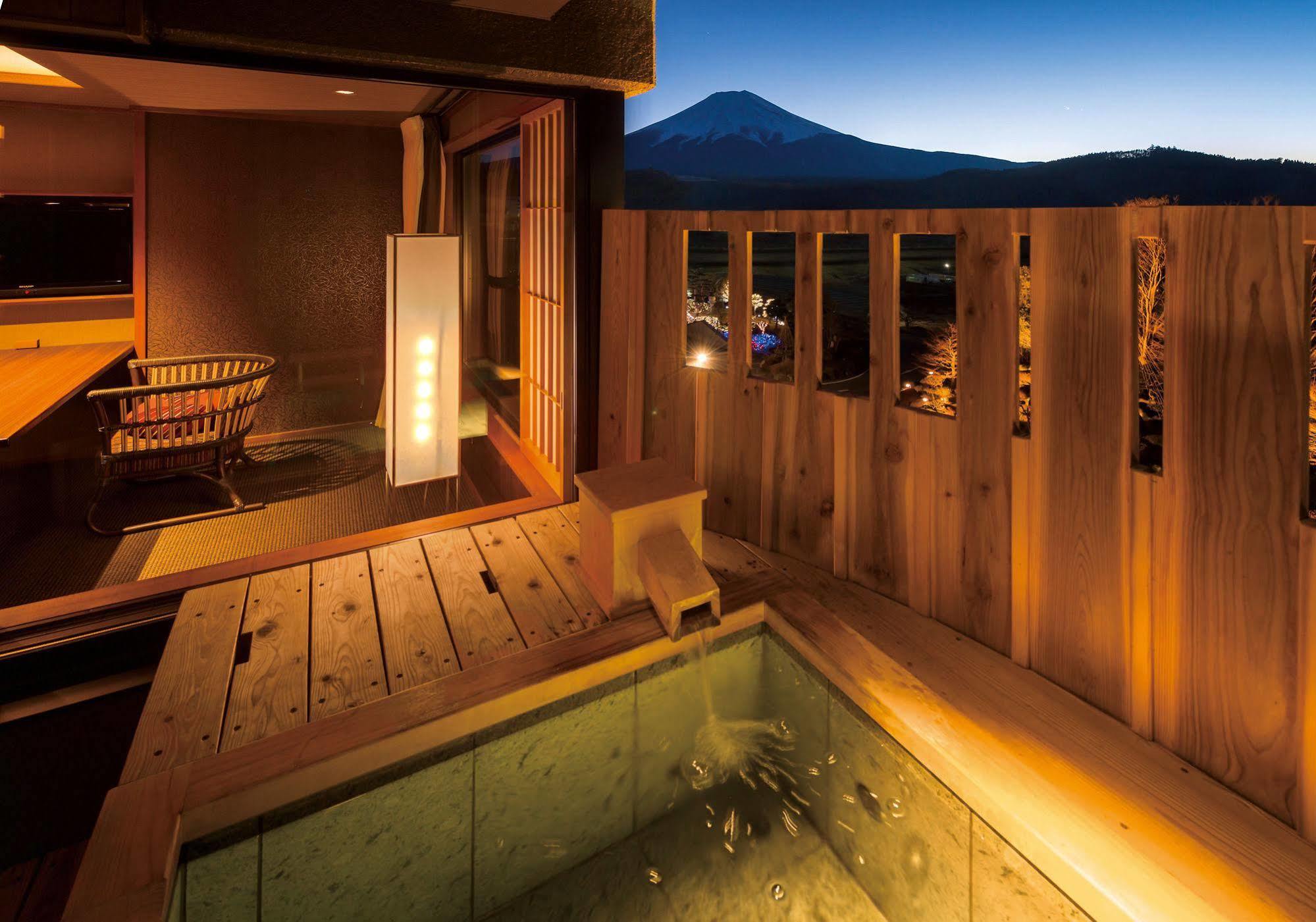 Отель Fujisan Onsen Bessho Sasa Фудзиёсида Экстерьер фото