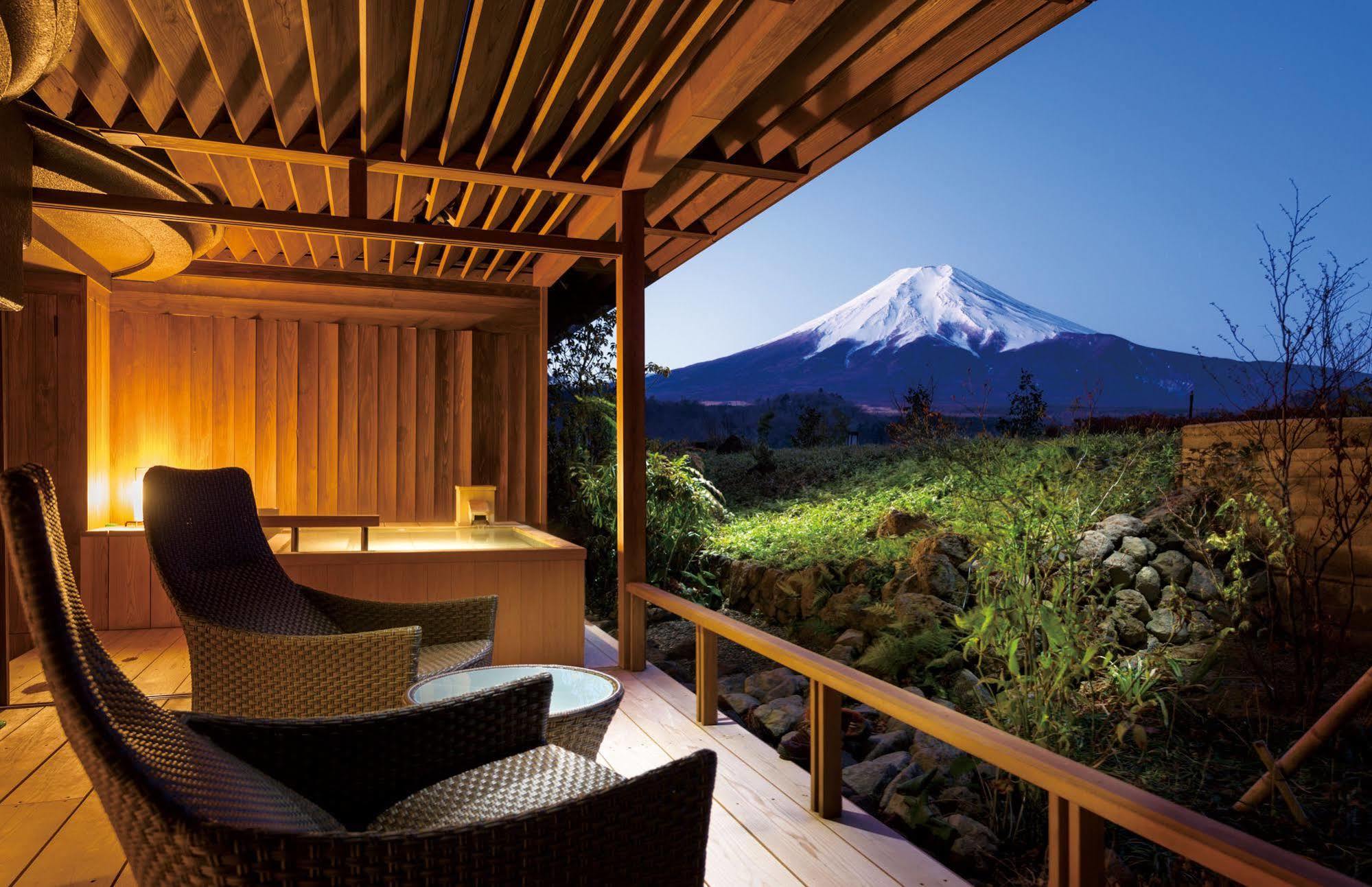 Отель Fujisan Onsen Bessho Sasa Фудзиёсида Экстерьер фото