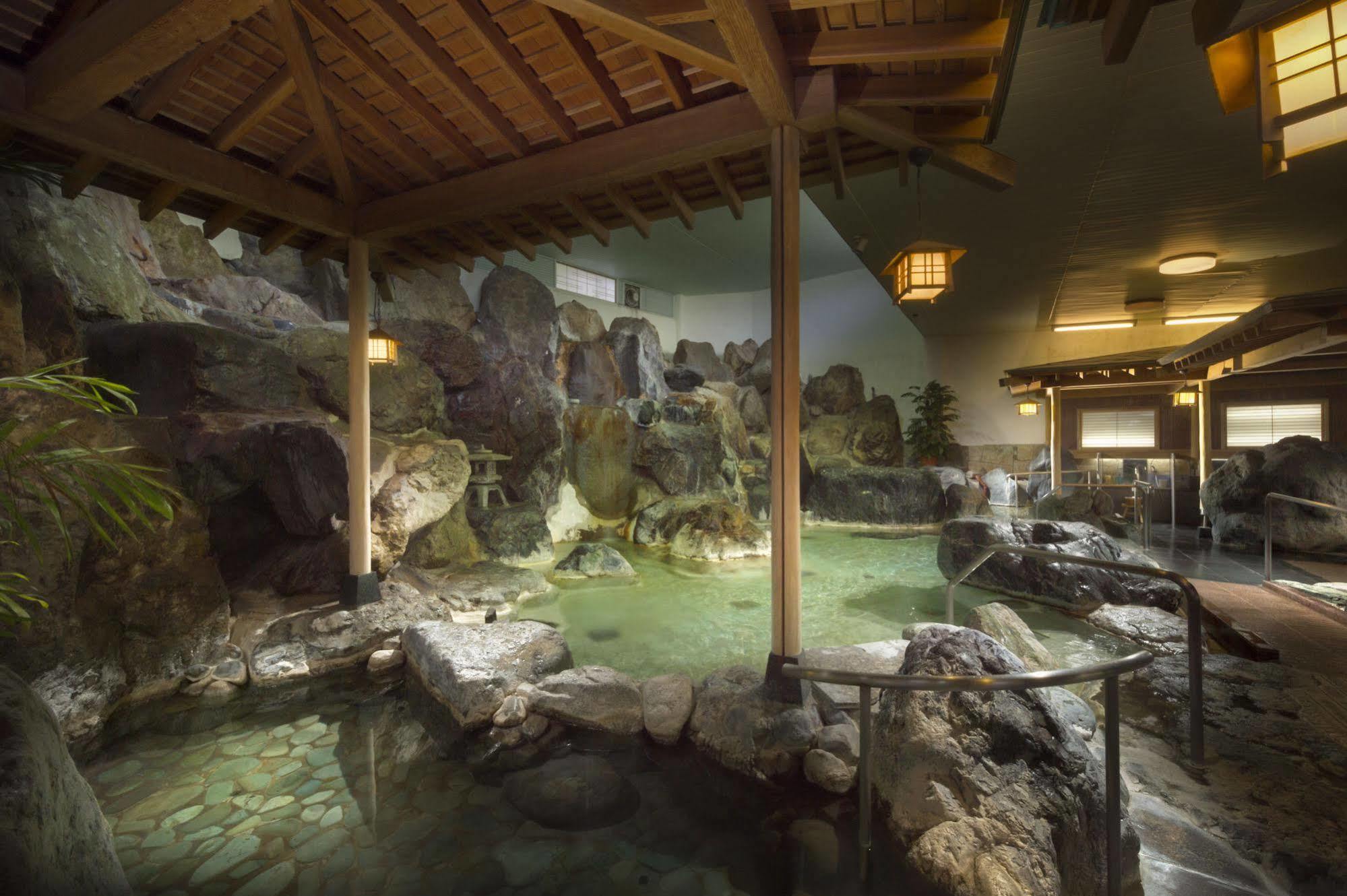 Отель Fujisan Onsen Bessho Sasa Фудзиёсида Экстерьер фото